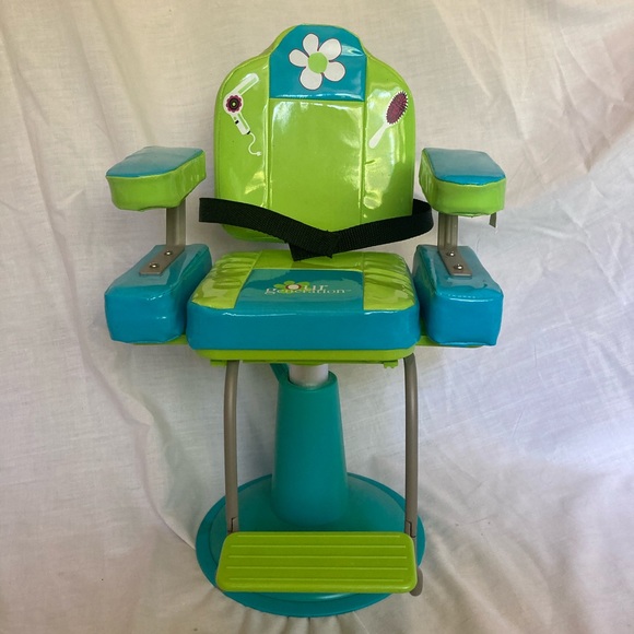 AG Salon Set: Vanity, Hairstyling Caddy & Styling Chair - $20 each! - Picture 4 of 9